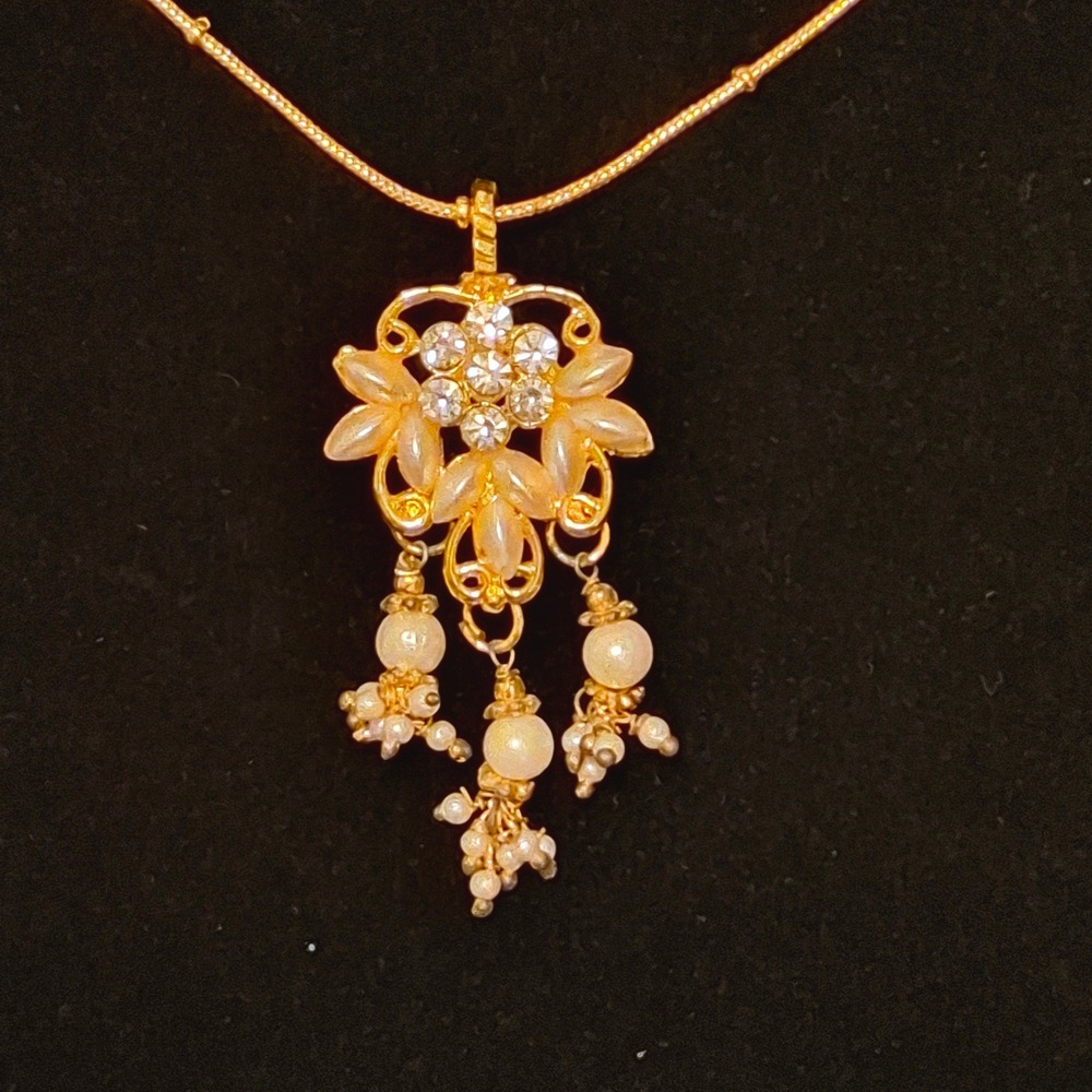 Floral Pendant Necklace Women Gold Excellent Rhinestone Pearl Drop Kundan-Style